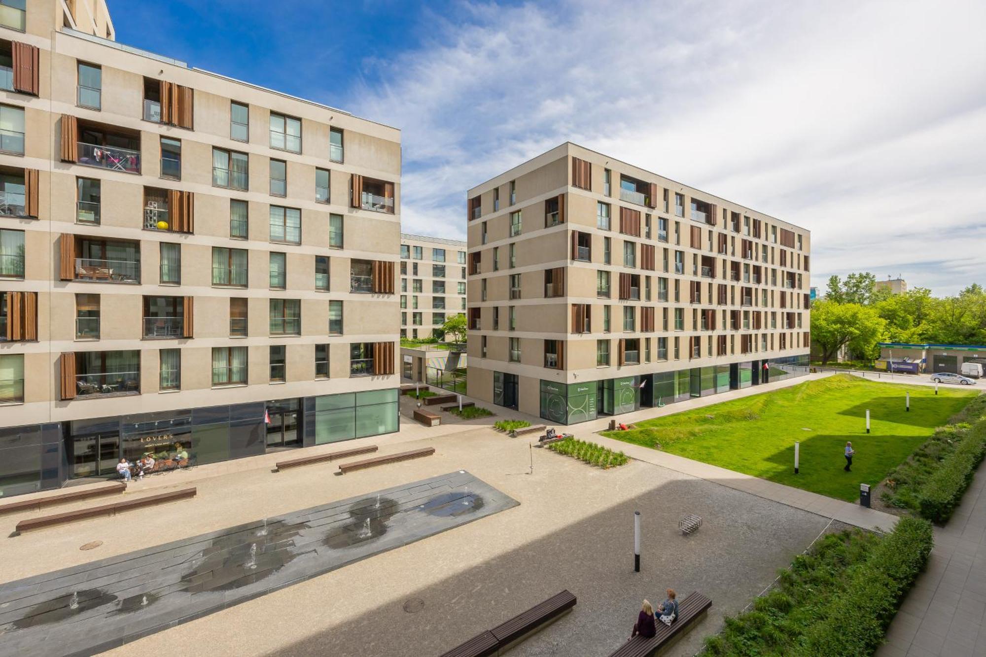 Cozy Apartments With Parking In The 19Th District By Noclegi Renters Varsovia Exterior foto